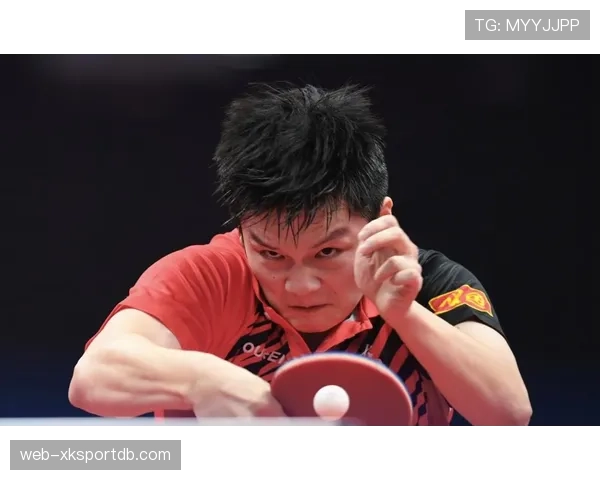 樊振东训练完直接去吃路边摊，这反差谁懂啊